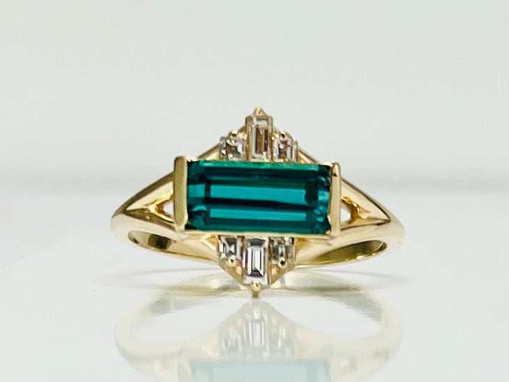 Indicolite Tourmaline and Diamond Ring in yellow gold