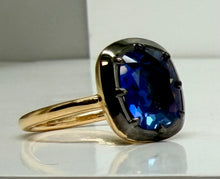 Load image into Gallery viewer, 2.80ct Unheated Natural Sapphire Collet Ring in 18kyg
