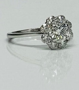 0.88ct Round Brilliant Diamond Flower Ring in Platinum