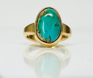 Handmade Turquoise Ring in Yellow Gold