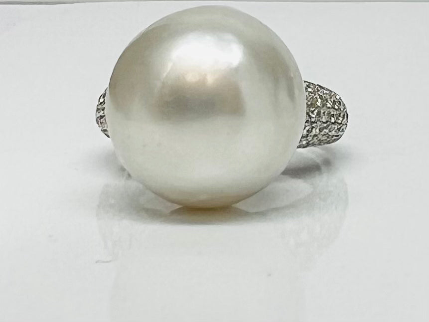 Cruella Deville Style South Sea Pearl Pave Diamond Ring Seng