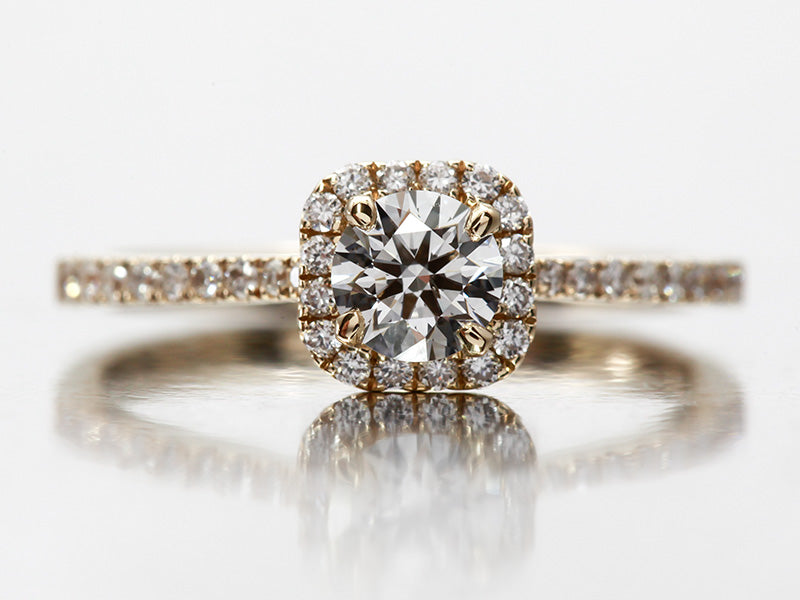 Dainty Seng Firey Diamond™ Halo Ring in Yellow Gold