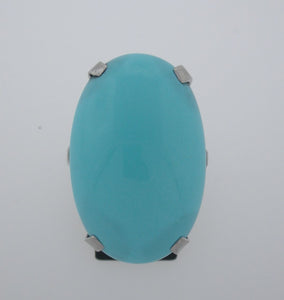 Classic Platinum Turquoise and Diamond Ring