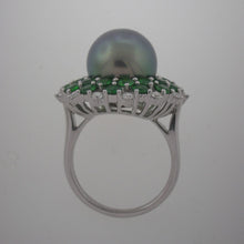 Load image into Gallery viewer, Extraordinary Black Pearl and Tsavorite Ring

