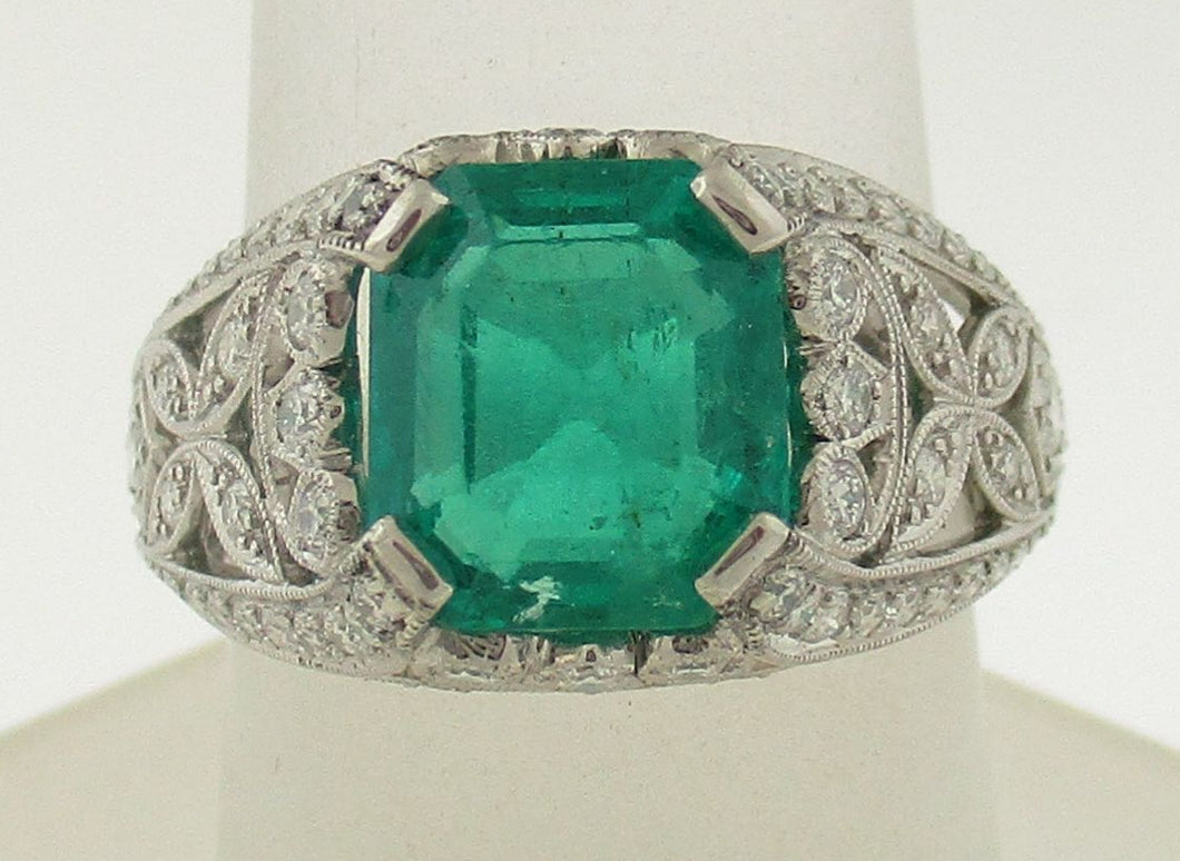 Colombian Emerald and Diamond Fancy Ring
