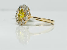 Load image into Gallery viewer, Canary Firey Diamond Daisy Ring
