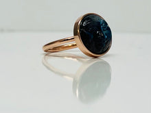 Load image into Gallery viewer, Man in the Moon Labradorite ring
